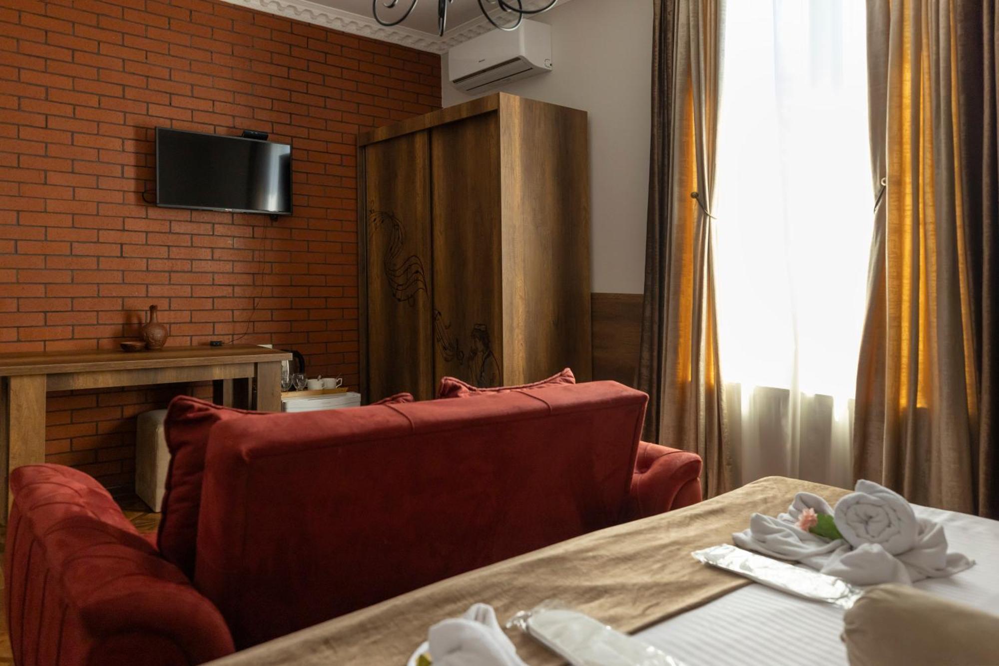 Hestia Boutique Hotel Gori Exterior photo