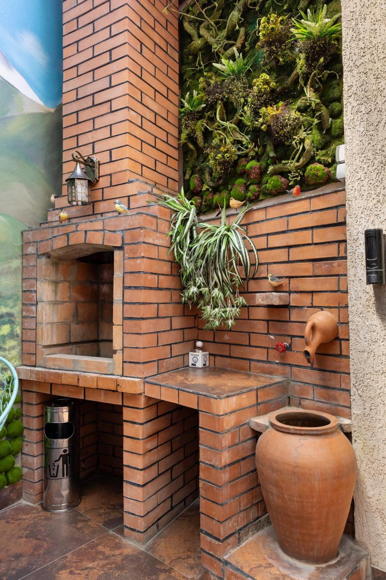 Hestia Boutique Hotel Gori Exterior photo